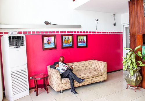 Maxlot Hotel อักกรา ภายนอก รูปภาพ